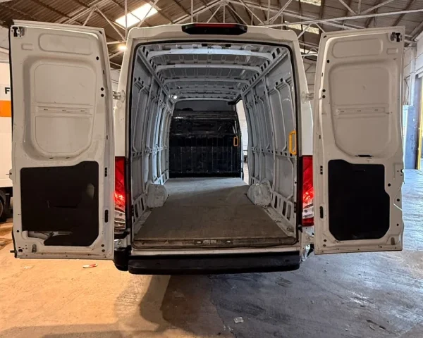 Iveco Daily Extra Larga_1 Iveco Daily Extra Larga_1